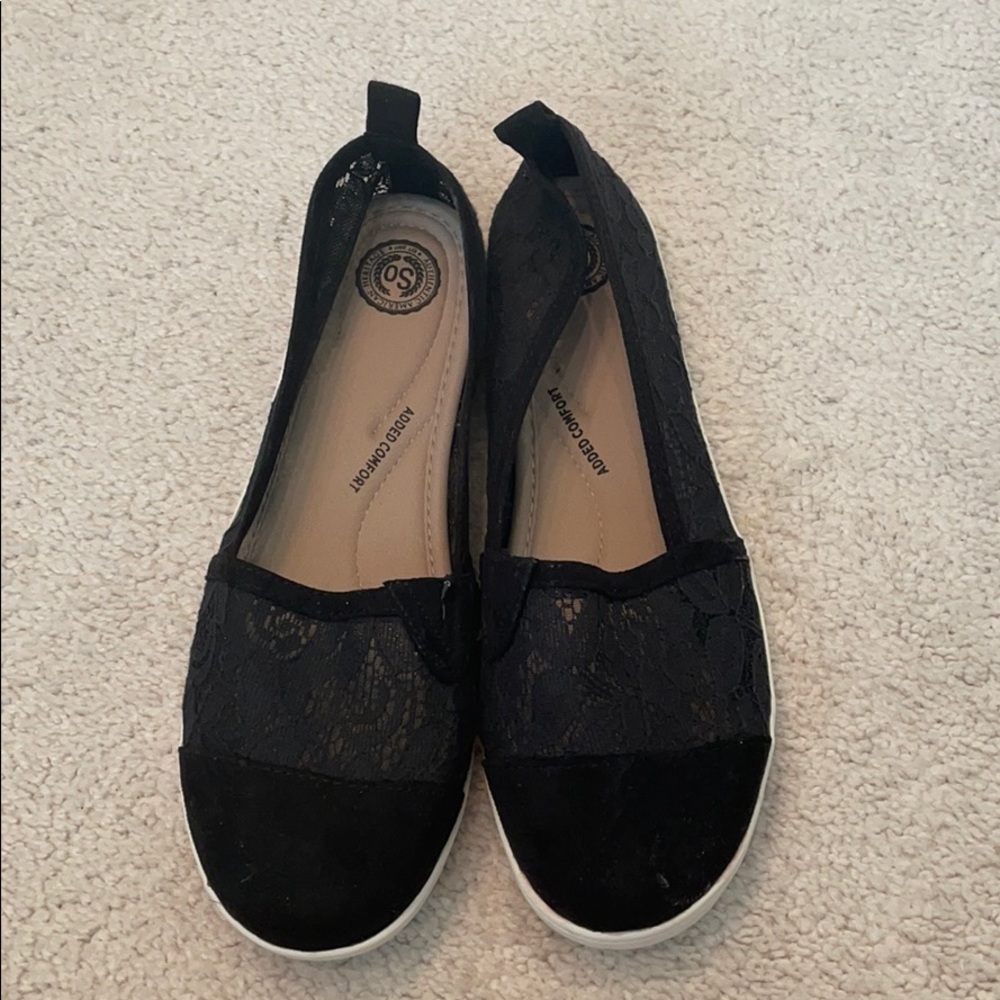 Brand New! Black lace flats